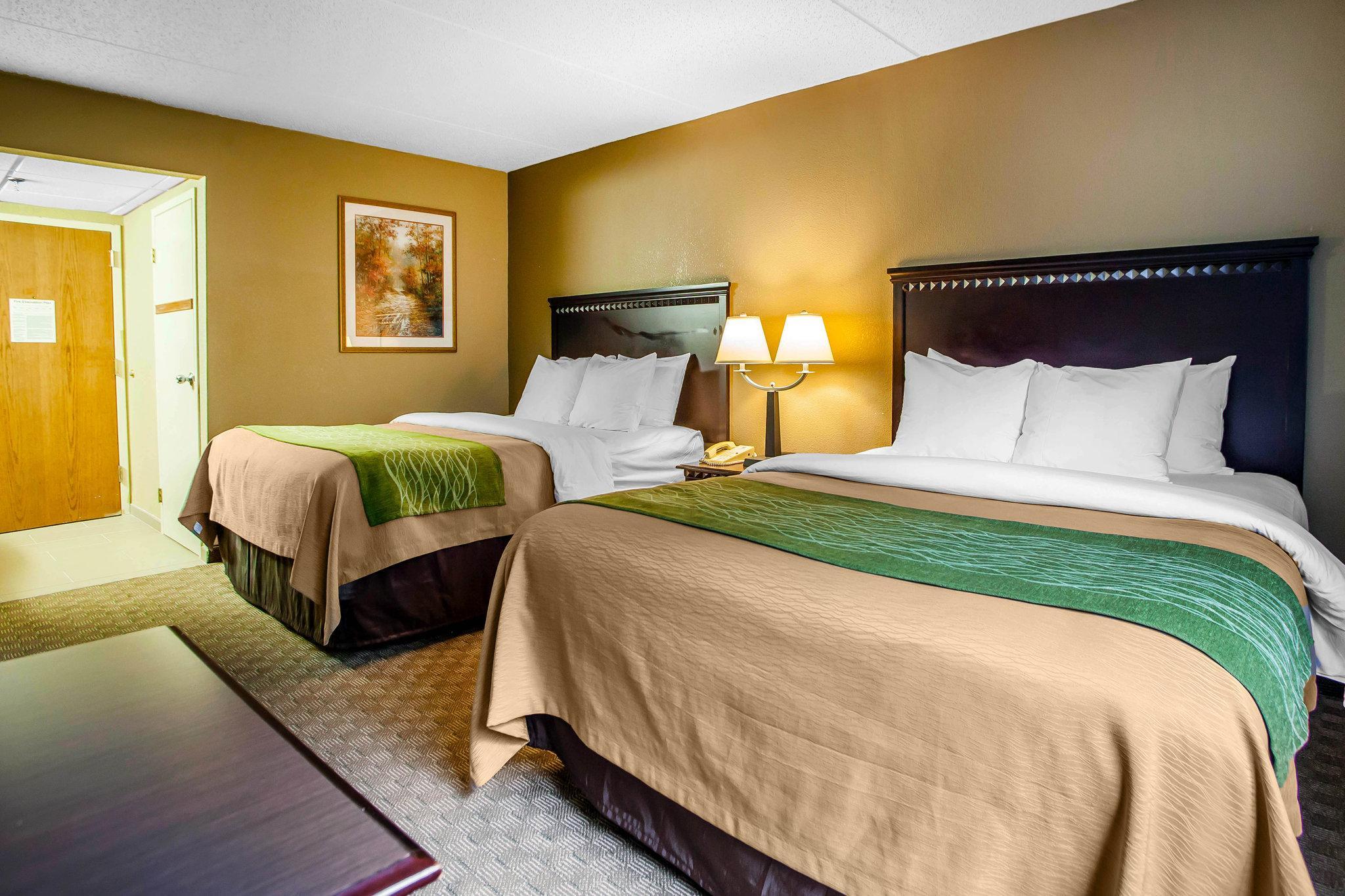 Comfort Inn Edison - New Brunswick Bagian luar foto